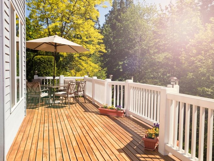 deck staining and sealing