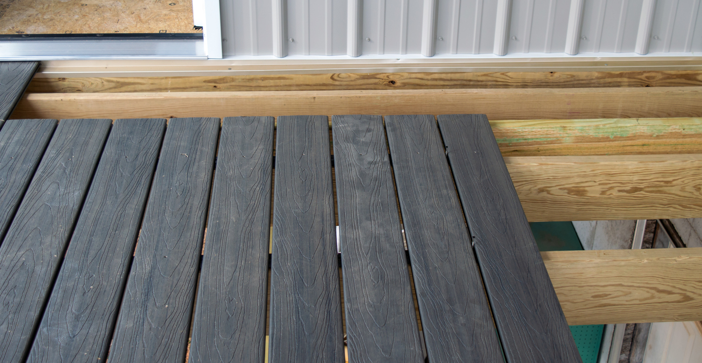 What a Custom Deck Builder Wants You to Know about Composite Decking 2